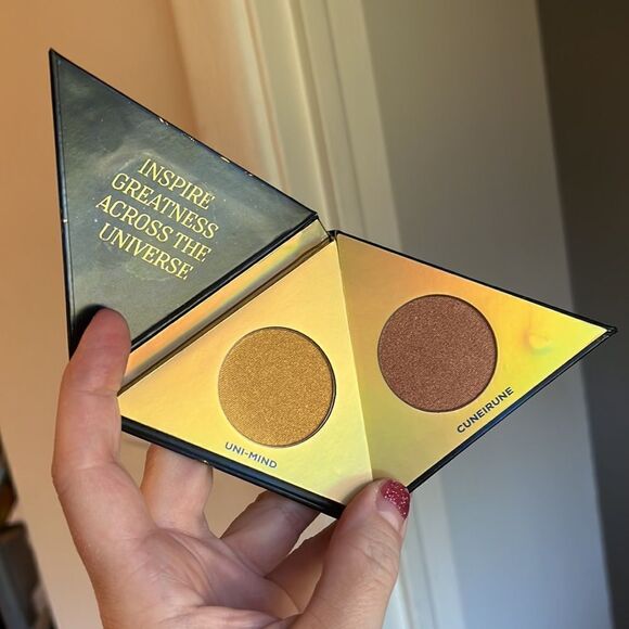 Urban Decay x Marvel Afterglow Highlighter Cuneirune & UNI-Mine - Picture 1 of 7